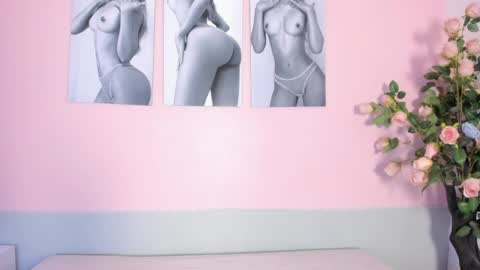 Stefany online show from April 3, 1:09 pm