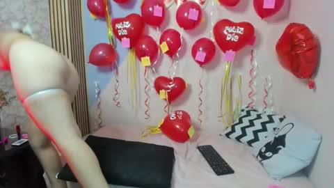 stefany_pablo1 online show from February 14, 6:51 pm