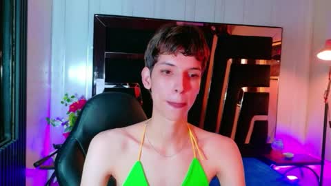 stefany piink online show from May 11, 12:33 pm