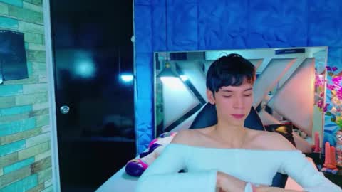 stefany piink online show from May 27, 12:46 pm