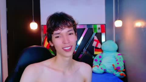 stefany piink online show from July 3, 12:00 pm