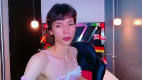 stefany piink online show from July 6, 3:03 pm