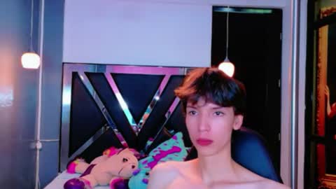 stefany piink online show from July 13, 11:57 am