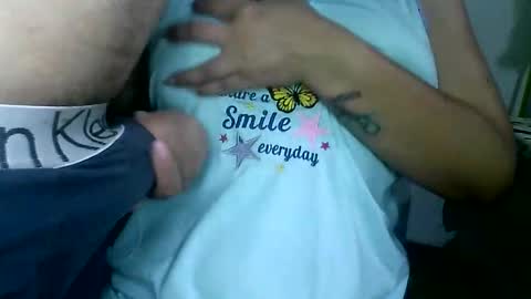 Snapshot of stefany_sweett chatting on December 2, 7:25 am amantes sexy30 online show from December 2, 7:25 am