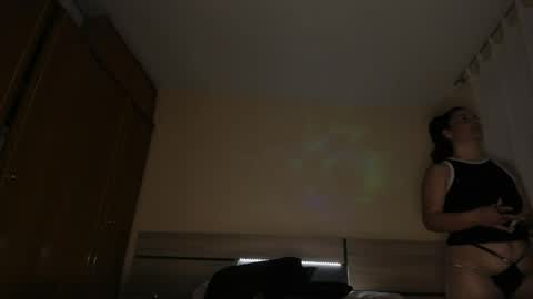 Snapshot of stefanyhotmilf chatting on April 23, 6:47 am stefany online show from April 23, 6:47 am