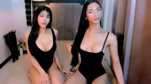 Snapshot of steffani_deluxe chatting on February 10, 2:26 am STEF online show from February 10, 2:26 am