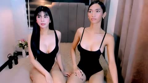 Snapshot of steffani_deluxe chatting on February 20, 2:08 am STEF online show from February 20, 2:08 am