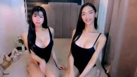 Snapshot of steffani_deluxe chatting on February 23, 1:58 am STEF online show from February 23, 1:58 am