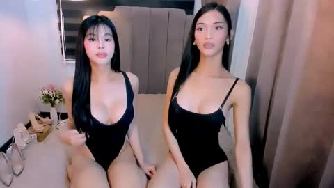 Snapshot of steffani_deluxe chatting on March 20, 2:05 am STEF online show from March 20, 2:05 am