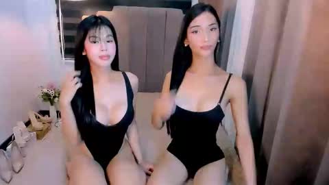Snapshot of steffani_deluxe chatting on March 26, 2:39 am STEF online show from March 26, 2:39 am