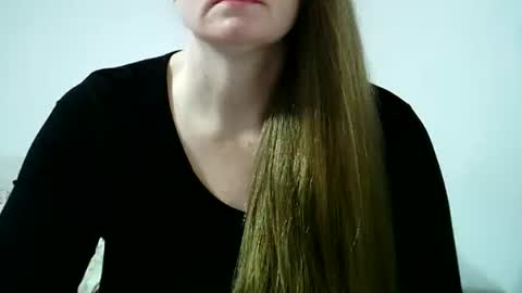 Snapshot of stefffa8009 chatting on February 21, 8:48 am stefffa8009 online show from February 21, 8:48 am