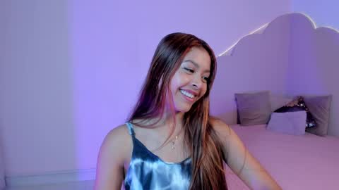 stefie online show from December 2, 8:33 pm