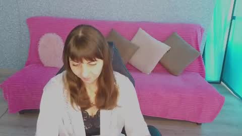 Snapshot of steladream chatting on May 21, 9:49 am Stela online show from May 21, 9:49 am