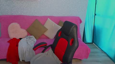 Snapshot of steladream chatting on May 23, 9:35 am Stela online show from May 23, 9:35 am