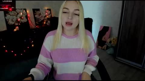 Stella  Cox online show from October 26, 8:09 am