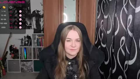 Snapshot of stella_and_carol chatting on May 28, 10:12 am Diana online show from May 28, 10:12 am