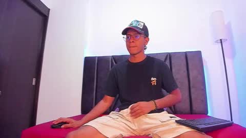 Drake online show from February 10, 1:37 pm