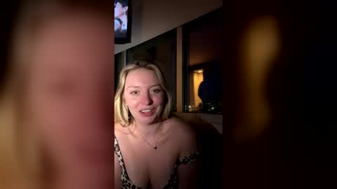 stella_faye online show from July 26, 10:33 am