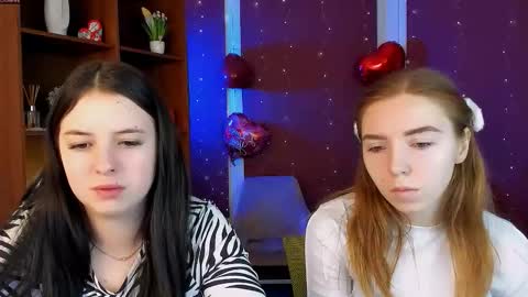 Snapshot of stella_flower chatting on February 10, 6:17 am stella_flower online show from February 10, 6:17 am