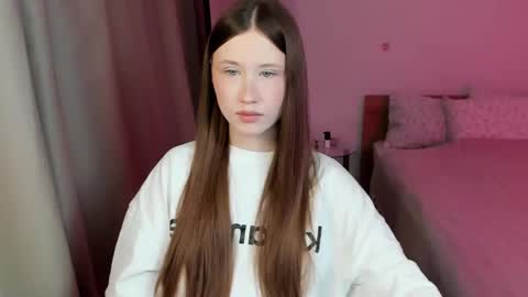 stella_sunny online show from February 26, 11:37 pm