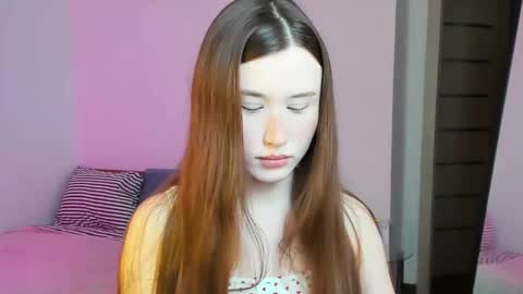 stella_sunny online show from November 3, 4:58 am