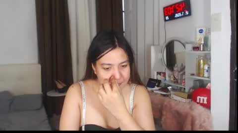Snapshot of stellahugets chatting on July 12, 8:27 am Stella online show from July 12, 8:27 am