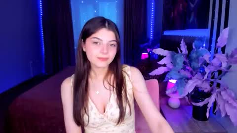 Snapshot of stellarainbow chatting on February 8, 10:18 am StellaRainbow online show from February 8, 10:18 am