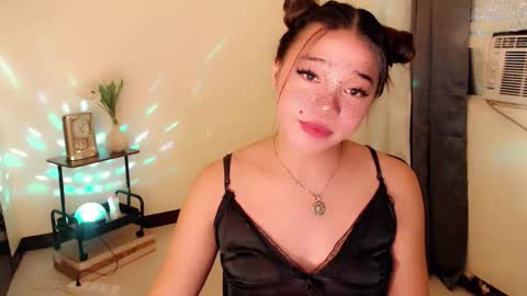 Snapshot of stellaxtemptationx chatting on October 18, 5:14 pm Stella sweet online show from October 18, 5:14 pm