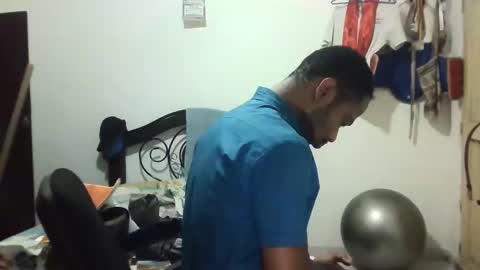 Snapshot of stemanlu9 chatting on December 25, 2:03 am Steman online show from December 25, 2:03 am