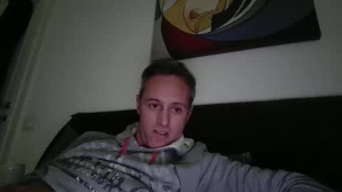 Snapshot of sten015 chatting on February 3, 2:11 pm sten015 online show from February 3, 2:11 pm