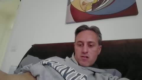 Snapshot of sten015 chatting on February 17, 1:40 pm sten015 online show from February 17, 1:40 pm