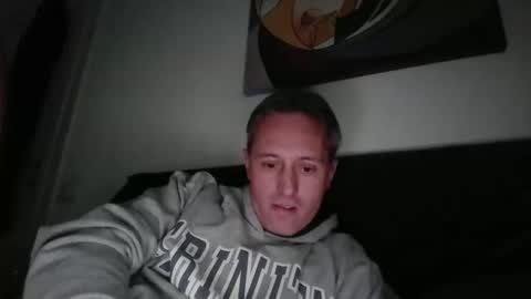 Snapshot of sten015 chatting on February 19, 1:29 pm sten015 online show from February 19, 1:29 pm