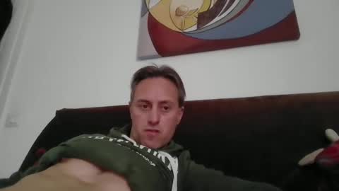 Snapshot of sten015 chatting on March 12, 1:06 pm sten015 online show from March 12, 1:06 pm