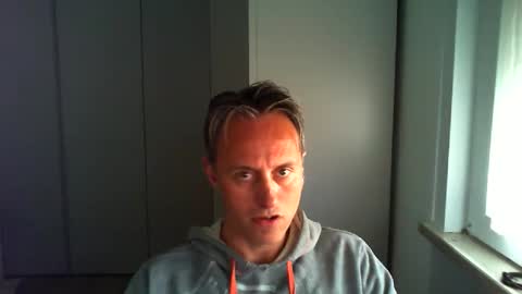 Snapshot of sten015 chatting on May 11, 3:51 pm sten015 online show from May 11, 3:51 pm