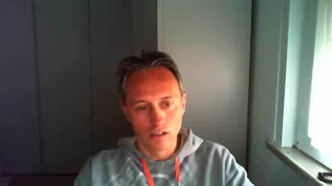Snapshot of sten015 chatting on May 11, 4:04 pm sten015 online show from May 11, 4:04 pm