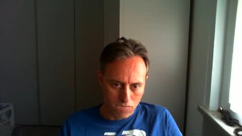 Snapshot of sten015 chatting on June 18, 2:32 pm sten015 online show from June 18, 2:32 pm