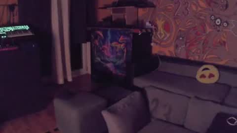 lee online show from September 14, 2:11 am