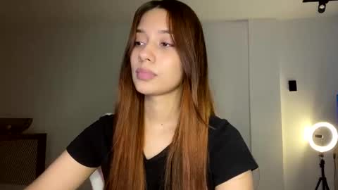 Snapshot of steph_y1030 chatting on January 28, 3:25 am stephany online show from January 28, 3:25 am