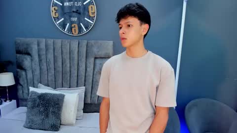 Stephane Rouss online show from October 28, 9:06 pm