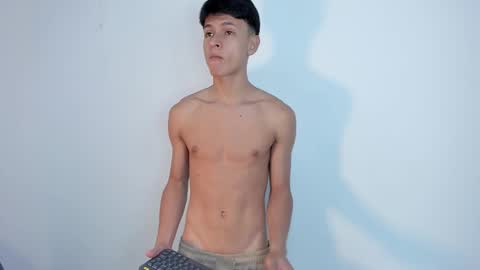 Stephane Rouss online show from November 22, 7:57 pm