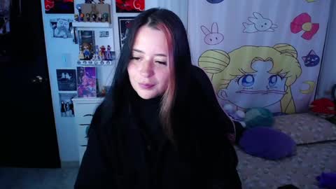 Snapshot of stephani_rousso chatting on February 20, 10:37 pm joha cosmo online show from February 20, 10:37 pm