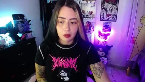 Snapshot of stephani_rousso chatting on October 28, 10:01 pm joha cosmo online show from October 28, 10:01 pm