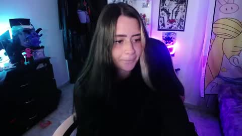 Snapshot of stephani_rousso chatting on October 30, 3:52 am joha cosmo online show from October 30, 3:52 am