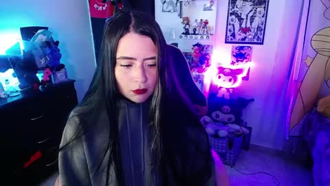 Snapshot of stephani_rousso chatting on November 3, 10:21 pm joha cosmo online show from November 3, 10:21 pm