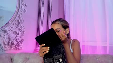 Stefff  online show from April 5, 1:25 am