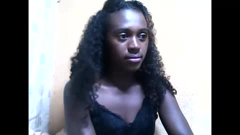 Snapshot of stephania12112343 chatting on May 26, 12:45 pm stephania12112343 online show from May 26, 12:45 pm