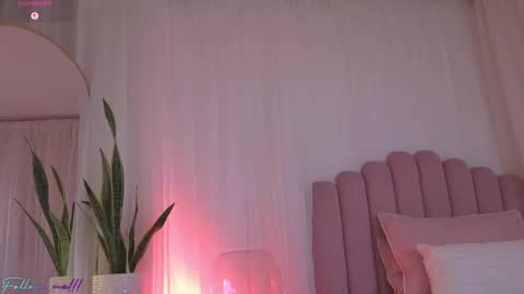 Snapshot of stephania_let chatting on October 3, 1:19 pm stephania_let online show from October 3, 1:19 pm