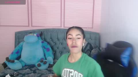 Stephania online show from February 1, 10:37 am