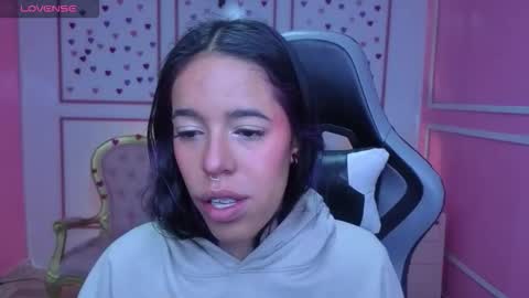 Stephania online show from November 1, 12:40 pm