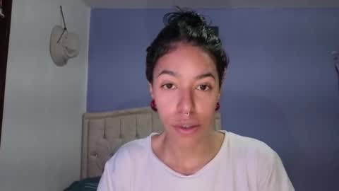 Stephania online show from March 13, 2:45 pm